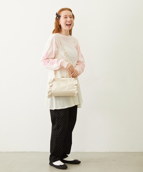 MILKFED.(ミルクフェド)の「KISS LOCK RUFFLE BAG(ショルダーバッグ・レディース・ブラック/オフホワイト/グリーン・ONE SIZE)」の10枚目の写真