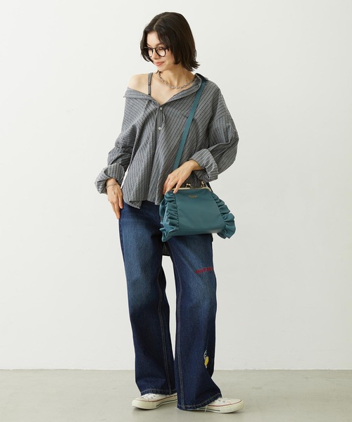 MILKFED.(ミルクフェド)の「KISS LOCK RUFFLE BAG(ショルダーバッグ・レディース・ブラック/オフホワイト/グリーン・ONE SIZE)」の17枚目の写真