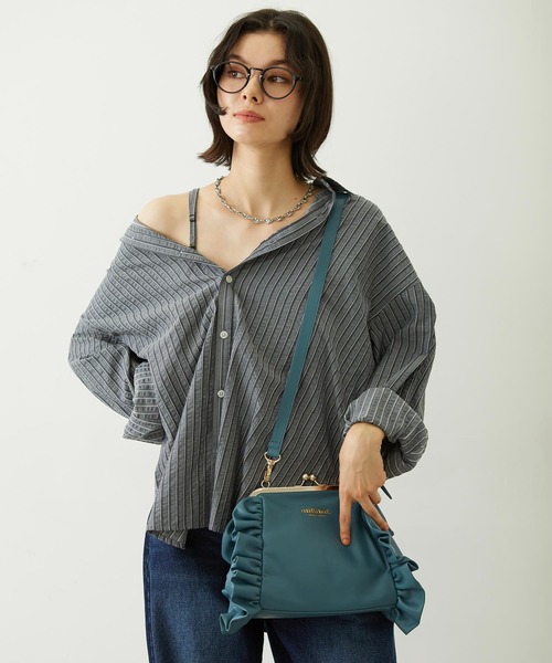 MILKFED.(ミルクフェド)の「KISS LOCK RUFFLE BAG(ショルダーバッグ・レディース・ブラック/オフホワイト/グリーン・ONE SIZE)」の21枚目の写真