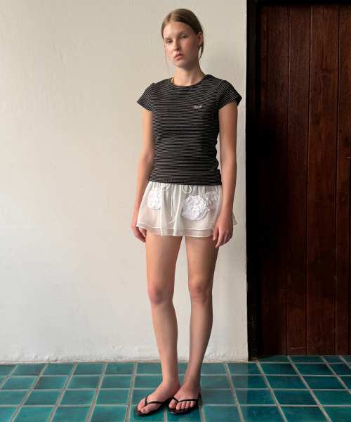 SINOON(シヌーン)の「Stripe Cap Sleeve T-shirt (Black)(Tシャツ/カットソー・レディース・ブラック・SMALL/MEDIUM)」の2枚目の写真