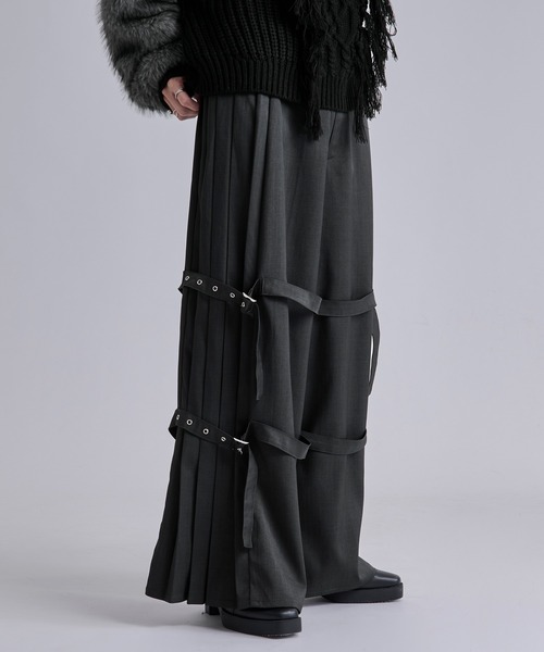 Ellno Loset（エルノロゼット）の「サイドプリーツダブルベルトパンツ（スラックス・メンズ・チャコール/ブラック・X-SMALL/SMALL/MEDIUM/LARGE）」の15枚目の写真