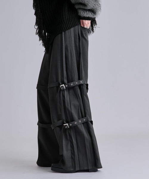 Ellno Loset（エルノロゼット）の「サイドプリーツダブルベルトパンツ（スラックス・メンズ・チャコール/ブラック・X-SMALL/SMALL/MEDIUM/LARGE）」の16枚目の写真