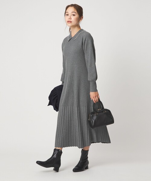 タグ付き✨ Rene パール襟付き 膝丈ワンピース ニット ダークネイビー 36 タグ付き✨ Rene パール襟付き 膝丈ワンピース ニット ダークネイビー 36