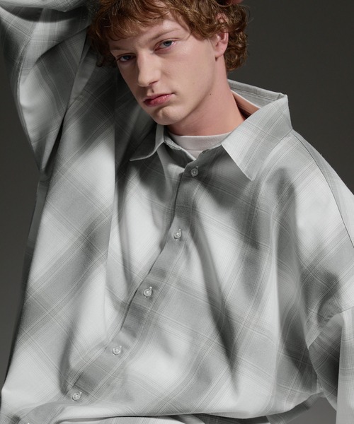 cussil(クシル)の「【cussil/クシル】オーバーサイズオンブレチェック柄フリンジレギュラーカラーシャツ(シャツ/ブラウス・メンズ・ブラック/ホワイト・L/M/S)」の16枚目の写真