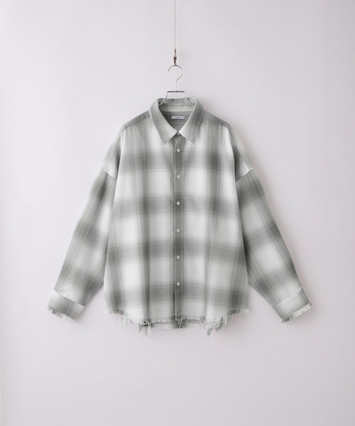 cussil(クシル)の「【cussil/クシル】オーバーサイズオンブレチェック柄フリンジレギュラーカラーシャツ(シャツ/ブラウス・メンズ・ブラック/ホワイト・L/M/S)」の19枚目の写真