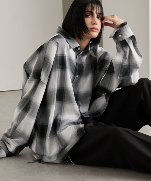 cussil（クシル）の「【cussil/クシル】オーバーサイズオンブレチェック柄フリンジレギュラーカラーシャツ（シャツ/ブラウス・メンズ・ブラック/ホワイト/ブラック系・L/M/S）」の19枚目の写真