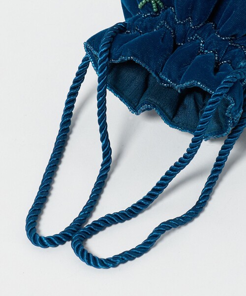 ユナイテッドアローズ 今季完売品　エンブロイダリーモチーフポーチ UNITED ARROWS（ユナイテッドアローズ） ポーチ エンブロイダリー