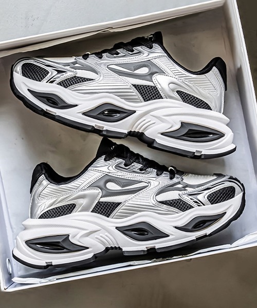 shoes365(シューズスリーシックスファイヴ)の「厚底ダッドスニーカー(スニーカー・メンズ・ブラック/グリーン/レッド・25.0cm/26.5cm/27.0cm/26.0cm/25.5cm)」の6枚目の写真
