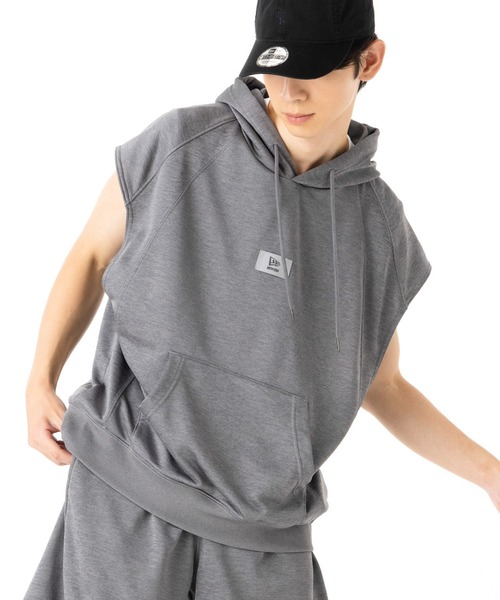 NEW ERA（ニューエラ）の「ニューエラ パフォーマンスアパレル オーバーサイズノースリーブフード（パーカー・メンズ・グレー/ブラック・XXL/XL/L/M）」の9枚目の写真