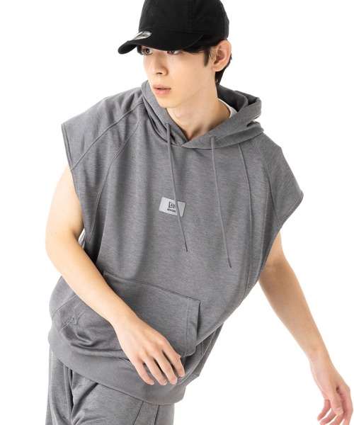 NEW ERA（ニューエラ）の「ニューエラ パフォーマンスアパレル オーバーサイズノースリーブフード（パーカー・メンズ・グレー/ブラック・XXL/XL/L/M）」の12枚目の写真
