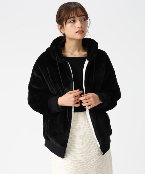 MISCH MASCH(ミッシュマッシュ)の「ZOZO限定 フードファーブルゾン(ブルゾン・レディース・ブラック/アイボリー・フリ-)」の22枚目の写真