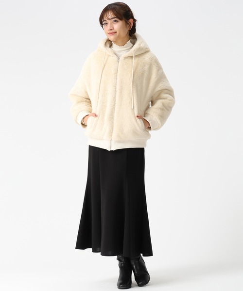 MISCH MASCH(ミッシュマッシュ)の「ZOZO限定 フードファーブルゾン(ブルゾン・レディース・ブラック/アイボリー・フリ-)」の18枚目の写真