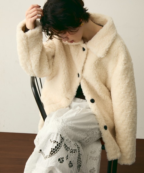 Trish（トリッシュ）の「プードルボアステンカラーコート（ステンカラーコート・レディース・ホワイト/ブラウン・FREE）」の5枚目の写真