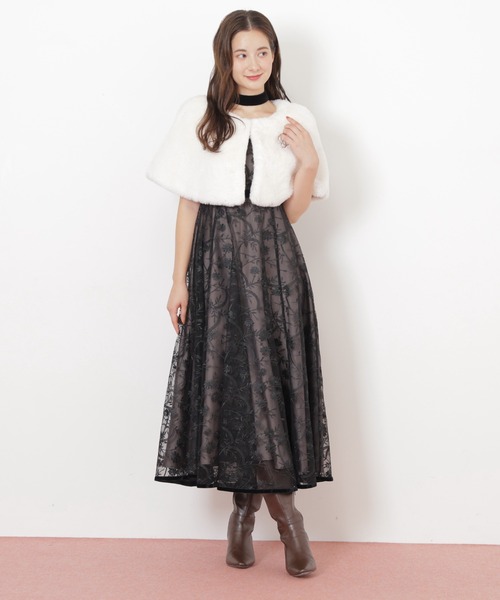 JILL by JILL STUART（ジルバイジルスチュアート）の「＜mikuさんコラボ＞フェイクファーケープ（その他アウター・レディース・グレー/ホワイト・FREE）」の5枚目の写真