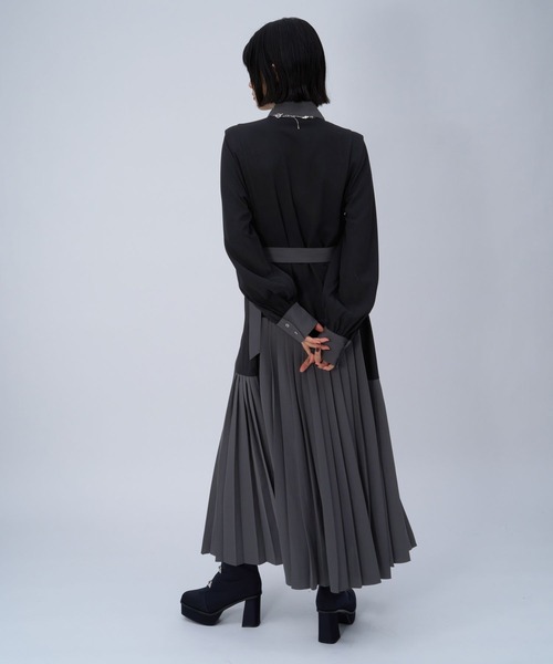 HARE(ハレ)の「プリーツイレヘムワンピース(ワンピース・レディース・ブラック系その他/ブラック/グレー/グレー系その他/ベージュ・FREE)」の18枚目の写真