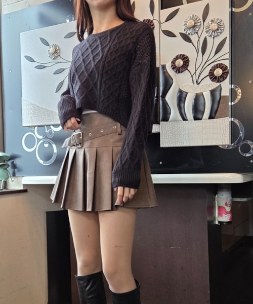 tolene(トレネ)の「ケーブル編み クロップド丈 ニットトップス(ニット/セーター・レディース・ブラウン/ホワイト/ブラック・FREE)」の21枚目の写真