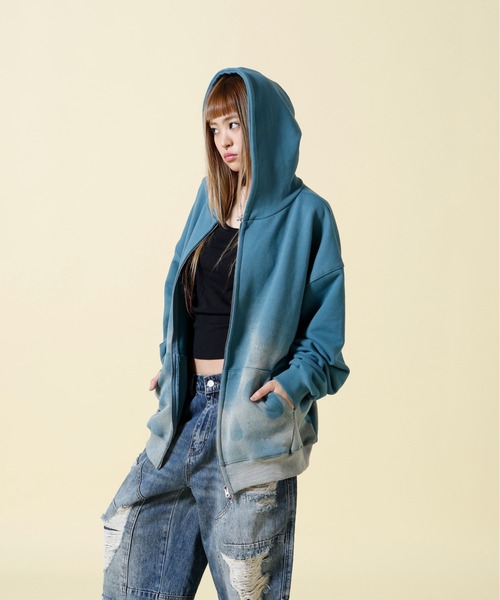 SIS(エスアイエス)の「SIS/エスアイエス/Fire Pattern Zip Hoodie(パーカー・レディース・グレー/ブルー・F)」の2枚目の写真