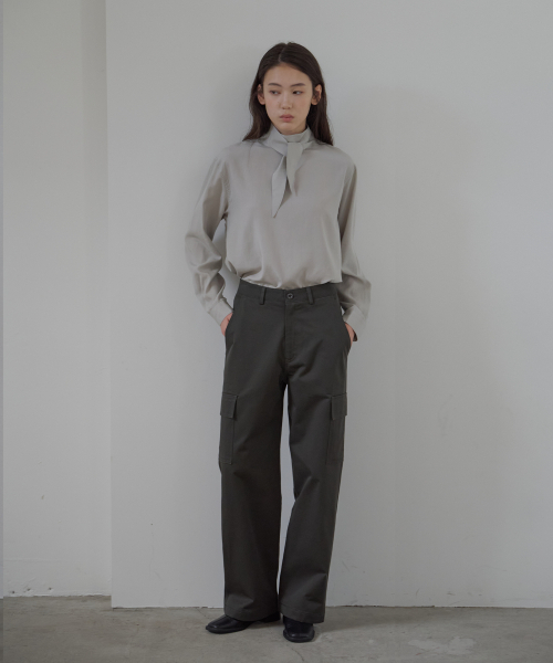 BUT'TON(ボッタン)の「Cargo Pocket Wide Pants (Charcoal)(その他パンツ・レディース・その他・SMALL/MEDIUM)」の4枚目の写真
