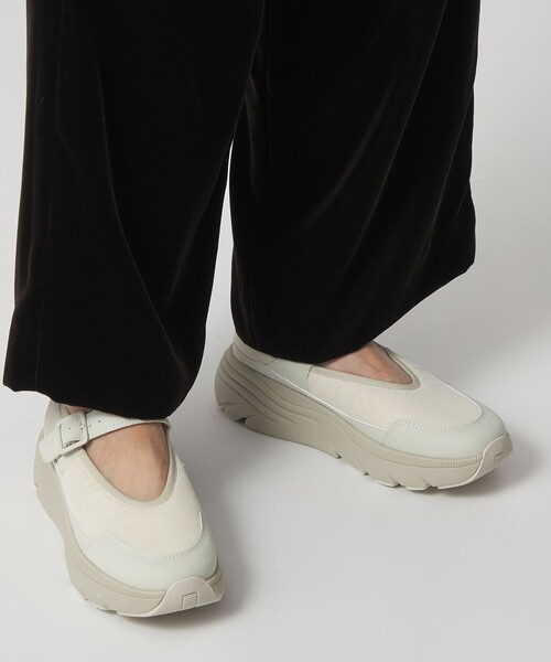 ODETTE E ODILE(オデットエオディール)の「メリージェーン スニーカー55↑(スニーカー・レディース・オフホワイト/ブラック/オリーブ・37/36/35/38)」の5枚目の写真