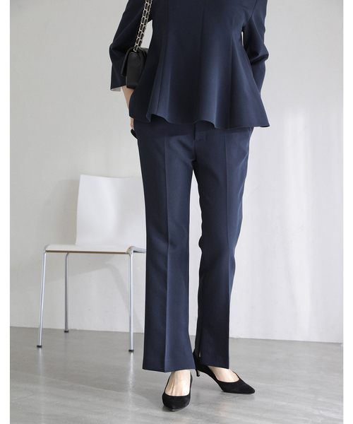 La TOTALITE（ラトータリテ）の「ベルト金具パンツ（スラックス・レディース・ベージュ/ネイビー/ライトグリーン・38/36）」の19枚目の写真