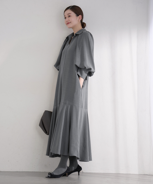 IENA(イエナ)の「&NAVY メランジツイルギャザーワンピース(ワンピース・レディース・ネイビー/チャコールグレー・36/38)」の20枚目の写真