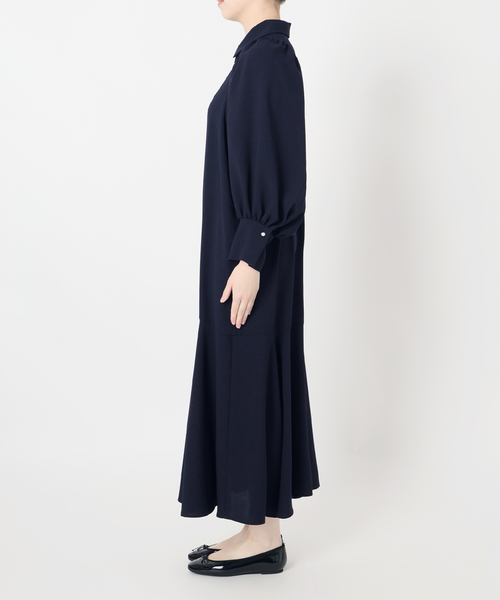 IENA(イエナ)の「&NAVY メランジツイルギャザーワンピース(ワンピース・レディース・ネイビー/チャコールグレー・36/38)」の3枚目の写真