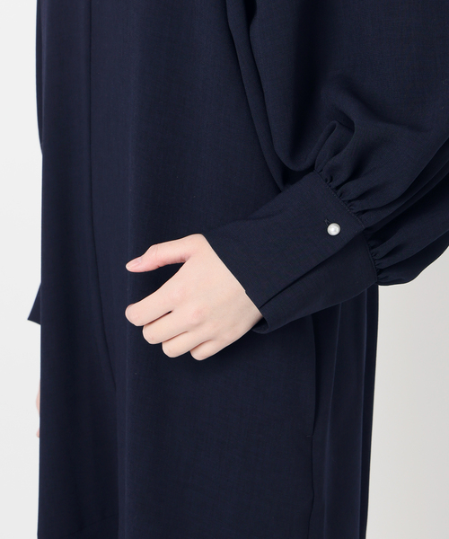 IENA(イエナ)の「&NAVY メランジツイルギャザーワンピース(ワンピース・レディース・ネイビー/チャコールグレー・36/38)」の7枚目の写真