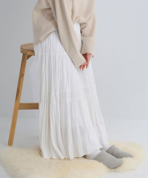 le.coeur blanc(ルクールブラン)の「エアータンブラーランダムプリーツスカート(スカート・レディース・ブラック/ライトグリーン/オフホワイト・38)」の5枚目の写真