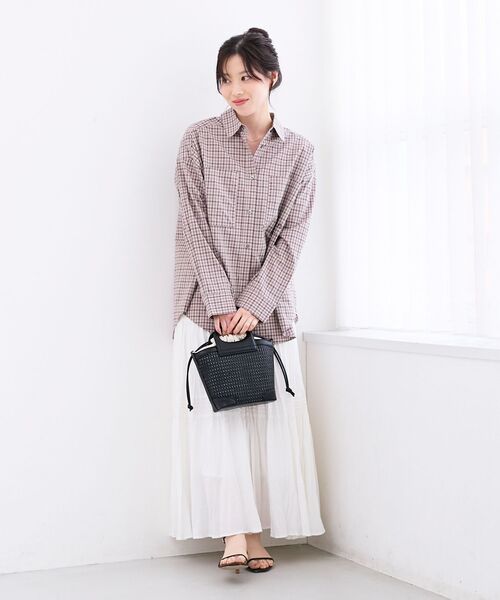 le.coeur blanc(ルクールブラン)の「エンブロイダリー2WAYチェックシャツ(シャツ/ブラウス・レディース・ベージュ系その他2/ピンク系その他2・38)」の4枚目の写真