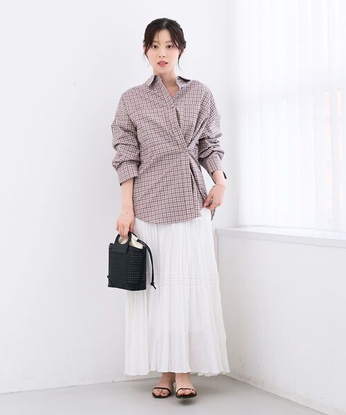 le.coeur blanc(ルクールブラン)の「エンブロイダリー2WAYチェックシャツ(シャツ/ブラウス・レディース・ベージュ系その他2/ピンク系その他2・38)」の13枚目の写真