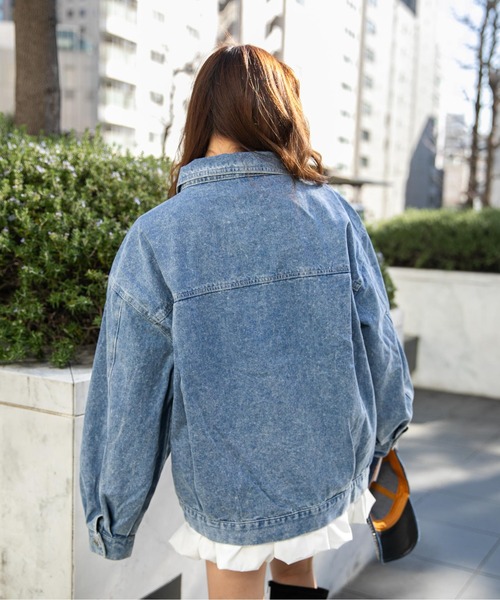 GORGE（ゴージ）の「《オーバーサイズシルエット》デニムジャケット／秋冬春（デニムジャケット・レディース・ブルー/ブルー系その他2/ピンク/ブルー系その他・M）」の21枚目の写真