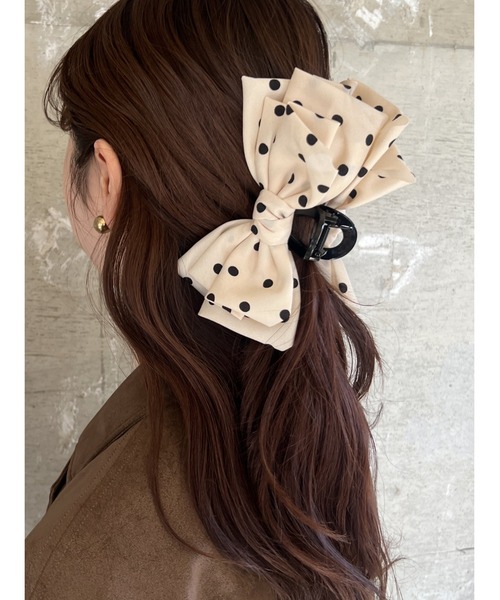 LOWRYS FARM(ローリーズファーム)の「ポルカドットバンス 640815(バレッタ/ヘアクリップ・レディース・ブラック/アイボリー・FREE)」の1枚目の写真
