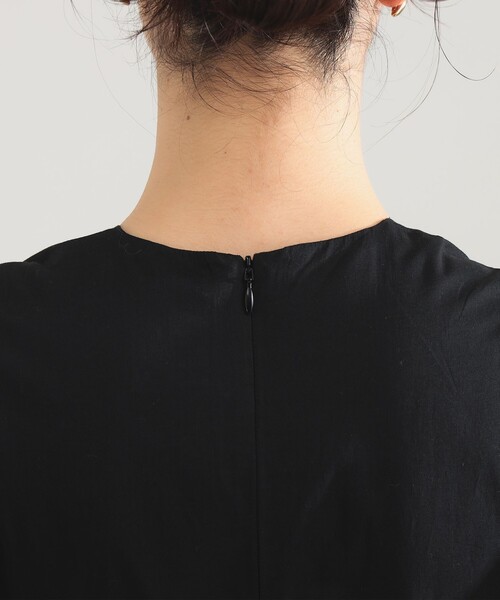 MARIHA（マリハ）の「【別注】MARIHA / せせらぎのワンピース ソリッド（ワンピース・レディース・ブルー系その他3/ブラック・38S/36S）」の16枚目の写真