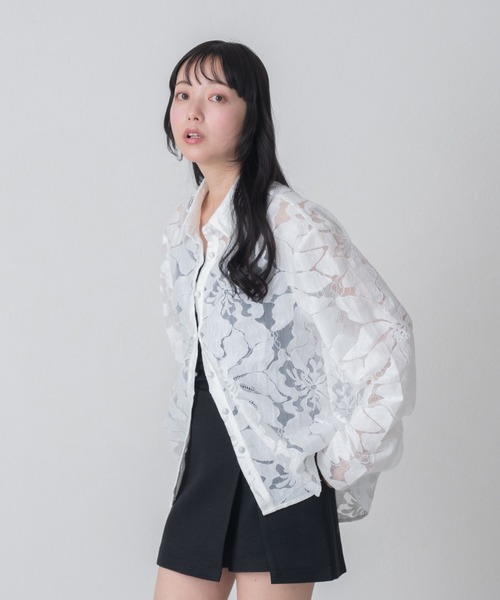 MISCH MASCH（ミッシュマッシュ）の「2026春夏新作 WEB限定 シアー襟付きブラウス（シャツ/ブラウス・レディース・ホワイト・ﾌﾘ-）」の17枚目の写真