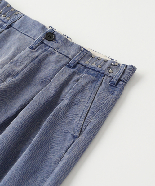 DAIRIKU(ダイリク)の「DAIRIKU / ダイリク Wide Two Tuck Chino Pants(チノパンツ・メンズ・ブラック/ブルー系その他/ベージュ・MEDIUM/SMALL)」の5枚目の写真