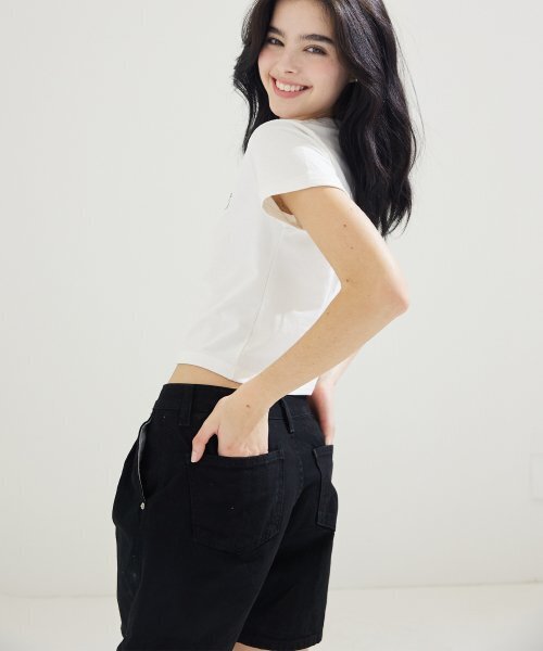 AWESOME STUDIO(オーサムスタジオ)の「ウィメンズカラーショートデニムパンツブラック(その他パンツ・レディース・その他・SMALL/MEDIUM)」の5枚目の写真