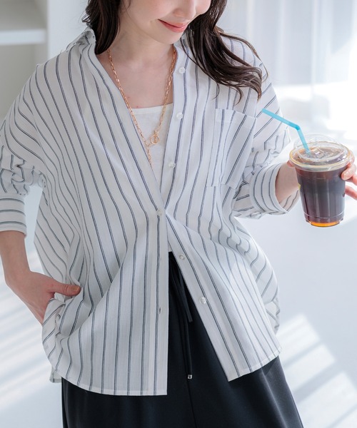 BELLUNA PLUS(ベルーナ)の「バックシャーリングデザインシャツ(シャツ/ブラウス・レディース・コーラル/イエロー/ホワイト系/サックスブルー・MEDIUM/LARGE/X-LARGE)」の5枚目の写真