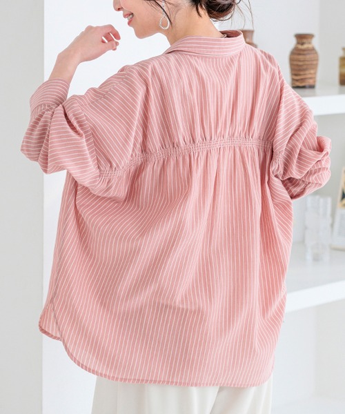 BELLUNA PLUS(ベルーナ)の「バックシャーリングデザインシャツ(シャツ/ブラウス・レディース・コーラル/イエロー/ホワイト系/サックスブルー・MEDIUM/LARGE/X-LARGE)」の15枚目の写真