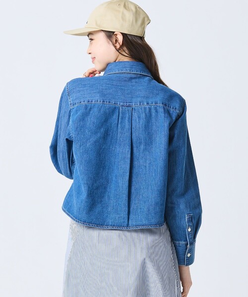 LACOSTE(ラコステ)の「デニムクロップドシャツ(シャツ/ブラウス・レディース・ブルー/オフホワイト・38/40/36/34)」の20枚目の写真