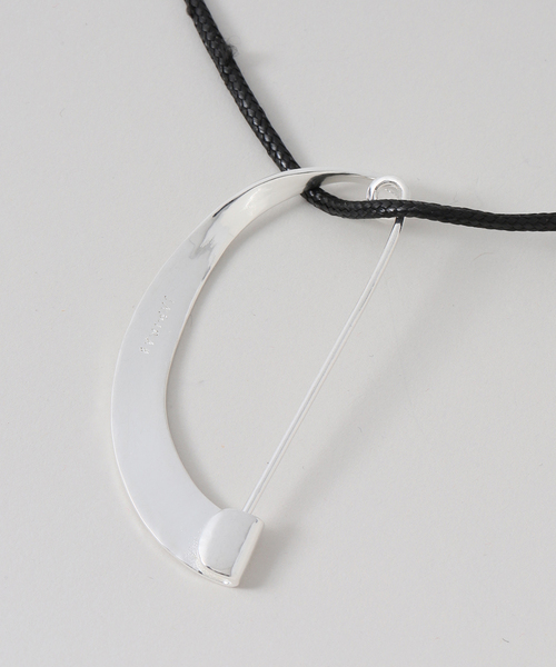 IENA(イエナ)の「JAMIRAY/ジャミレイ MODERN CURVE PIN NL ネックレス(ネックレス・レディース・シルバー・FREE)」の8枚目の写真