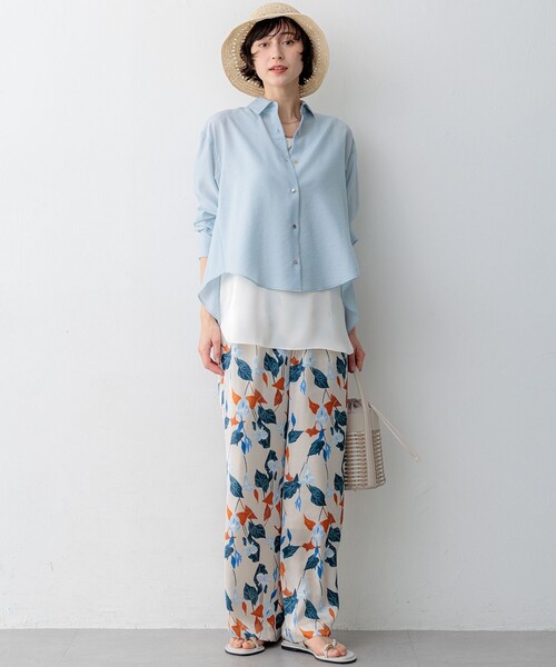 23区 L(ニジュウサンクオオキイサイズ)の「シアータンブラー シャツ(シャツ/ブラウス・レディース・ネイビー系/ダークブラウン系/サックスブルー系/ピンク系/ベージュ系・46/44)」の16枚目の写真