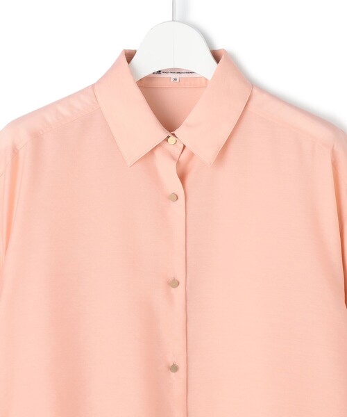 23区 L(ニジュウサンクオオキイサイズ)の「シアータンブラー シャツ(シャツ/ブラウス・レディース・ネイビー系/ダークブラウン系/サックスブルー系/ピンク系/ベージュ系・46/44)」の6枚目の写真
