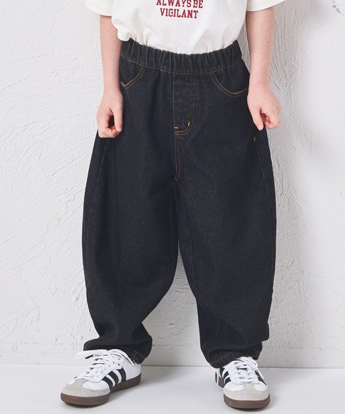 pairmanon（ペアマノン）の「ユニセックス ネームタグ付き カーブデニムパンツ（デニムパンツ・キッズ・インディゴブルー/ブラック/ライトブルー・100/110/120/130/140/150/90）」の2枚目の写真