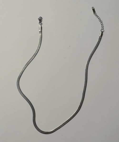 Lui's（ルイス）の「Ah Necklace 01 / スネークチェーンネックレス（ネックレス・レディース・シルバー・FREE）」の2枚目の写真