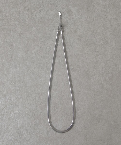 Lui's(ルイス)の「Ah Necklace 01 / スネークチェーンネックレス(ネックレス・レディース・シルバー・FREE)」の5枚目の写真