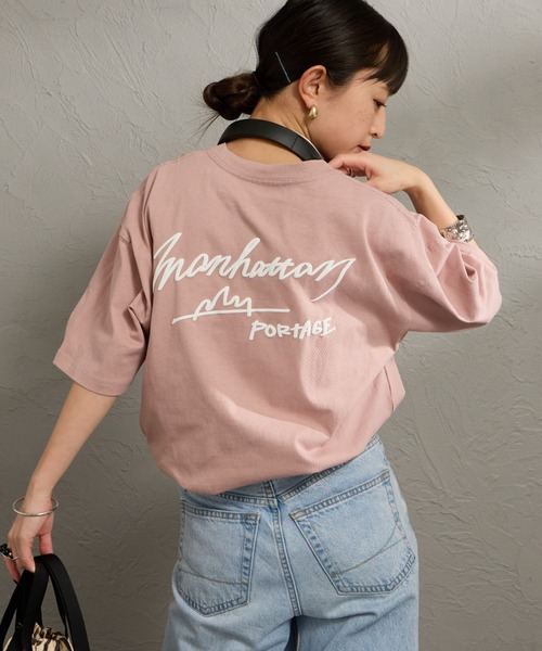 Manhattan Portage（マンハッタンポーテージ）の「【WEB先行予約】[MANHATTAN PORTAGE/マンハッタンポーテージ] 別注 手描き風ロゴ バックプリントTシャツ（Tシャツ/カットソー・レディース・ライトグレー/ブラック/ピンク・M/S/XL/L）」の3枚目の写真