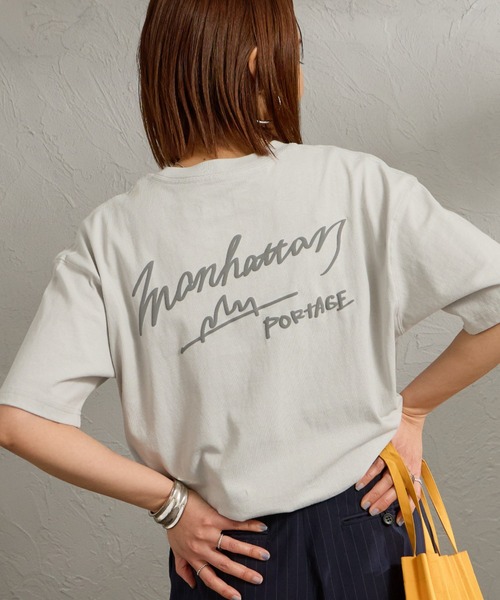 Manhattan Portage（マンハッタンポーテージ）の「【WEB先行予約】[MANHATTAN PORTAGE/マンハッタンポーテージ] 別注 手描き風ロゴ バックプリントTシャツ（Tシャツ/カットソー・レディース・ライトグレー/ブラック/ピンク・M/S/XL/L）」の2枚目の写真