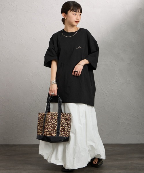 Manhattan Portage（マンハッタンポーテージ）の「【WEB先行予約】[MANHATTAN PORTAGE/マンハッタンポーテージ] 別注 手描き風ロゴ バックプリントTシャツ（Tシャツ/カットソー・レディース・ライトグレー/ブラック/ピンク・M/S/XL/L）」の11枚目の写真