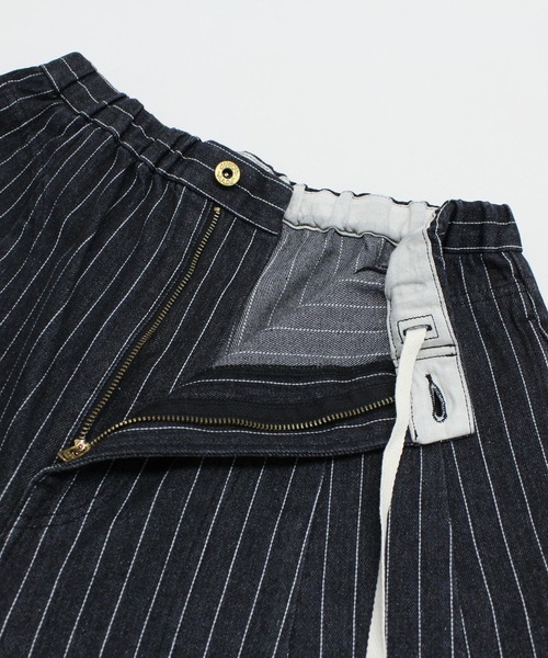URCH RNA(アーチ アールエヌエー)の「R4448 コックさんのストライプデニムパンツ(デニムパンツ・レディース・ワンウォッシュ/ブラック・FREE)」の12枚目の写真