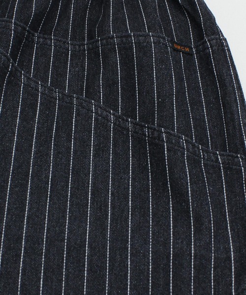 URCH RNA(アーチ アールエヌエー)の「R4448 コックさんのストライプデニムパンツ(デニムパンツ・レディース・ワンウォッシュ/ブラック・FREE)」の16枚目の写真